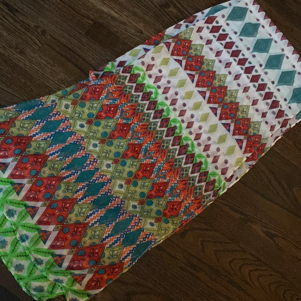 Scarf - Picture 5 of 5